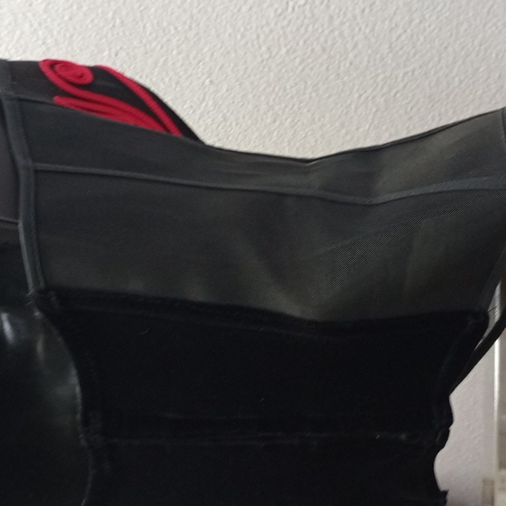 Bustier - Picture 3 of 5